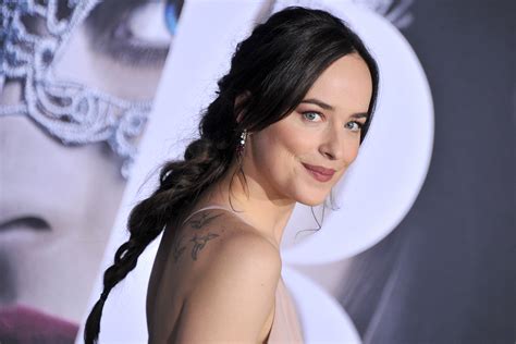 Dakota Johnson’s 12 tattoos and their meanings,。